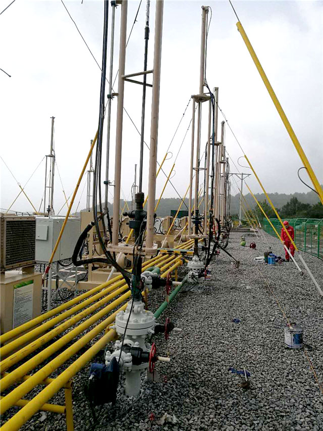 山西亞美大陸施工現(xiàn)場(chǎng) 山西亞美大陸施工現(xiàn)場(chǎng)